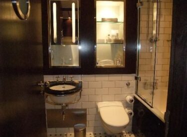 bathroom-andaz-liverpool